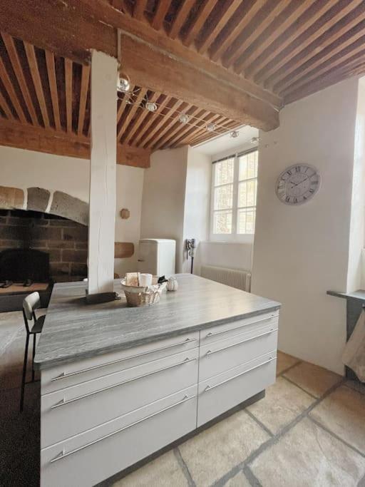 Logis Du Chandelier Le Puy-en-Velay Eksteriør bilde