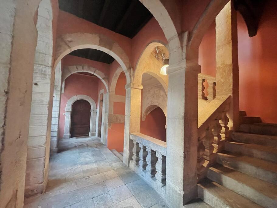 Logis Du Chandelier Le Puy-en-Velay Eksteriør bilde